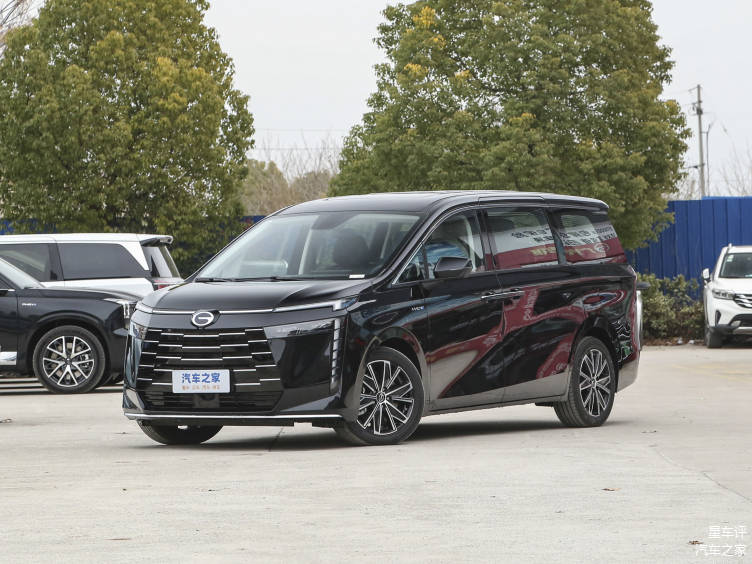 广汽传祺m8vse8:家庭mpv的优选之争_搜狐汽车_搜狐网