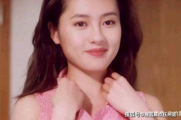 第一美人",巅峰时到底有多美,看到年轻旧照就知道012王鸥身材有多好?