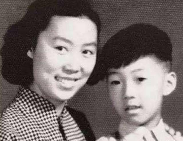 史铁生:21岁瘫痪,31岁写作,59岁去世,一生堪称"生命奇迹"_生活_陈希米