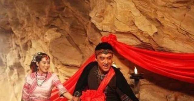 寨夫人杨炳莲:16岁嫁湘西匪首,连生8胎,86岁风韵犹存_张平_妻子_丈夫