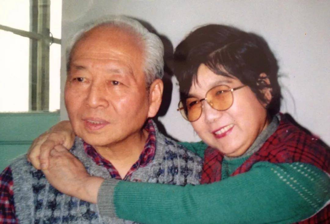 吴祖光曾承诺要为新凤霞的一生负责,这句承诺他用一世的不离不弃和