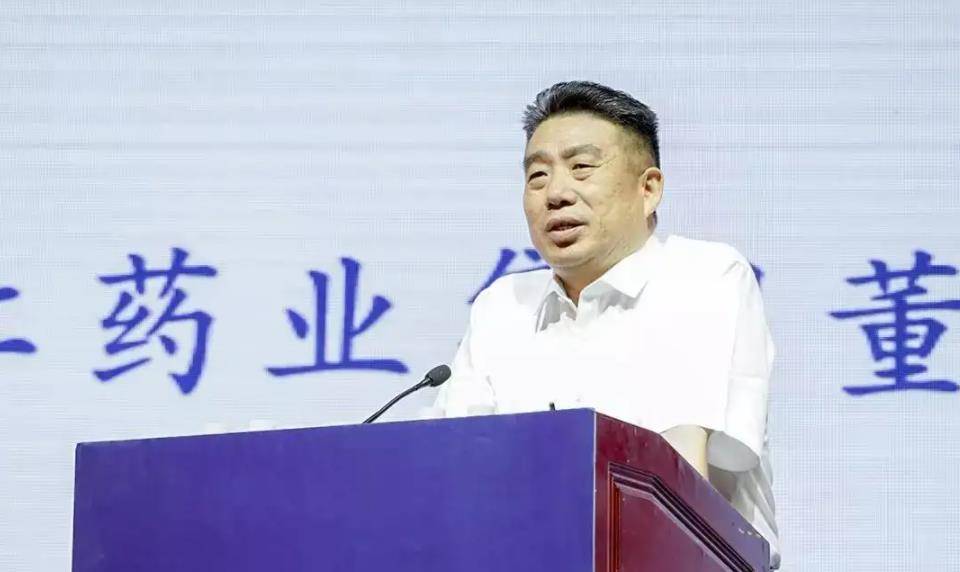 朱文臣:掏空百亿药企,当48次老赖,却在美国买百亩庄园_宋河_鹿邑_收购