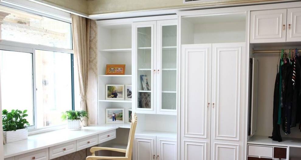 原创卧室万万不要买这种衣柜了用过才知多坑懊悔我家装早了