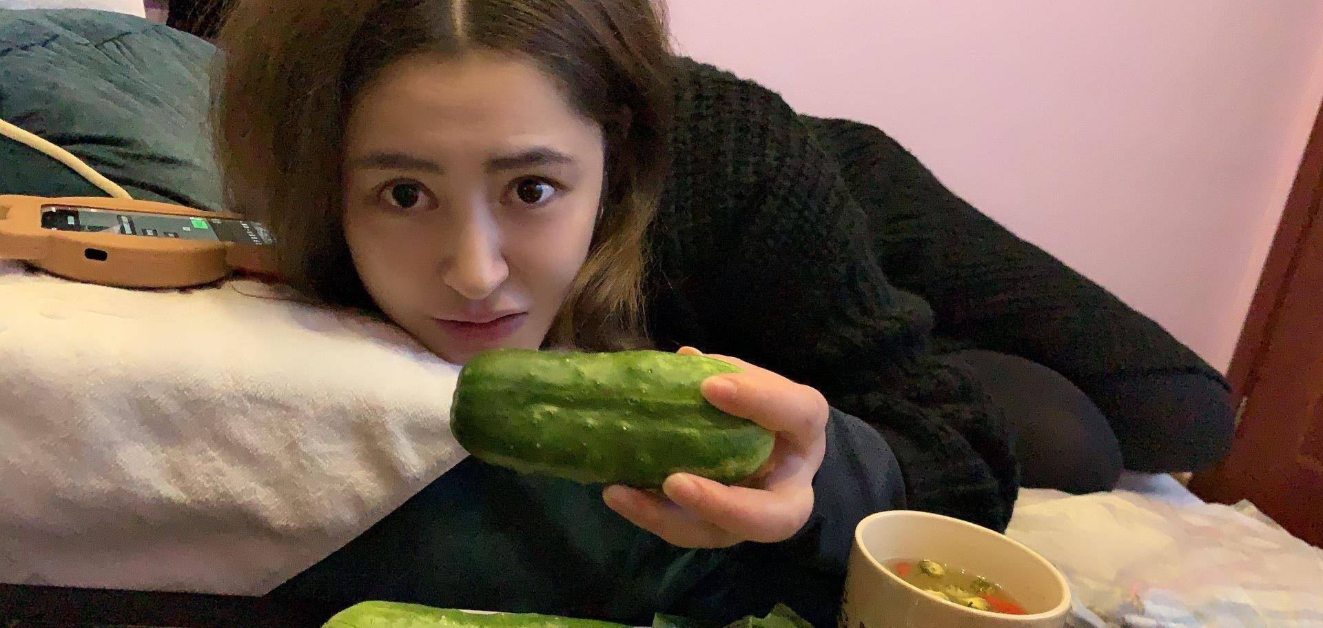 还记得因长胖40斤上热搜的李心艾吗?