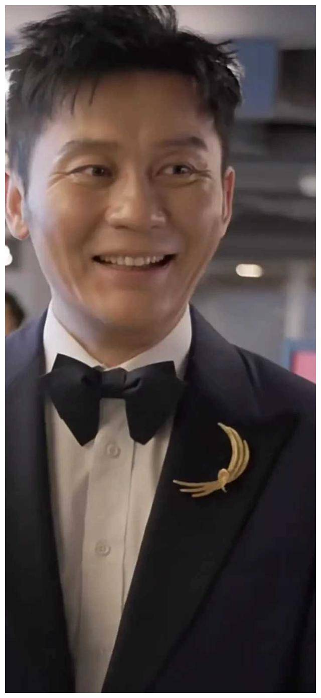 李晨人品败坏,事业走下坡,前女友无数!_生活_故事_明星