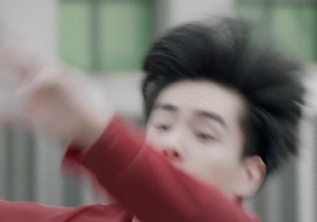 乔欣胡一天晒情侣款头像,喜迎《小风暴》定档,开心到模糊_时候_电视剧