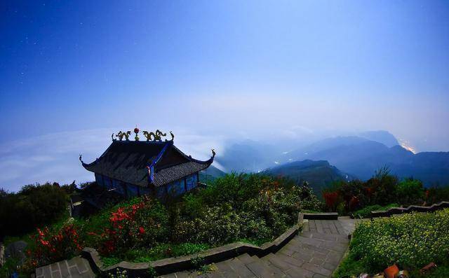 曾经每月接待数万游客,如今却很冷清_旅游_华蓥山_景点