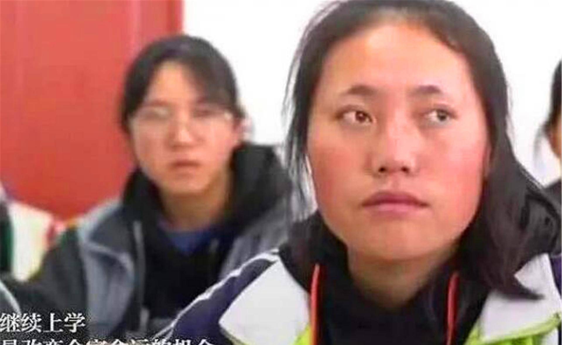 当年为了得到资助,将家中母鸡寄给马云的女孩,最终如愿以偿_杨红艳