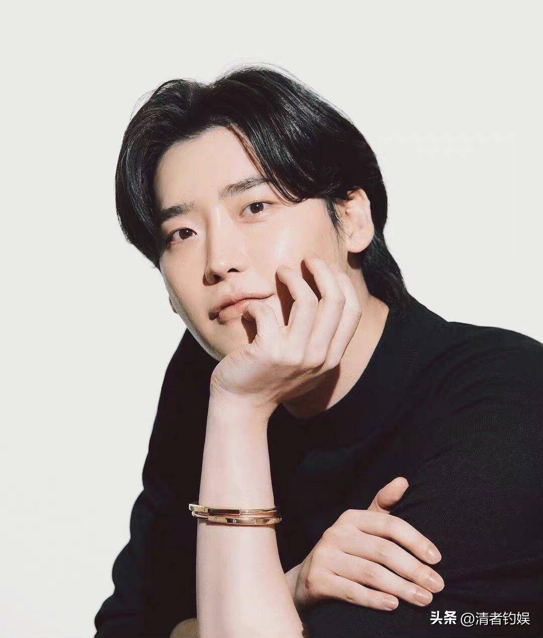 李钟硕采访聊iu:全世界最有意思的就是那位朋友!_时候_因为_力量