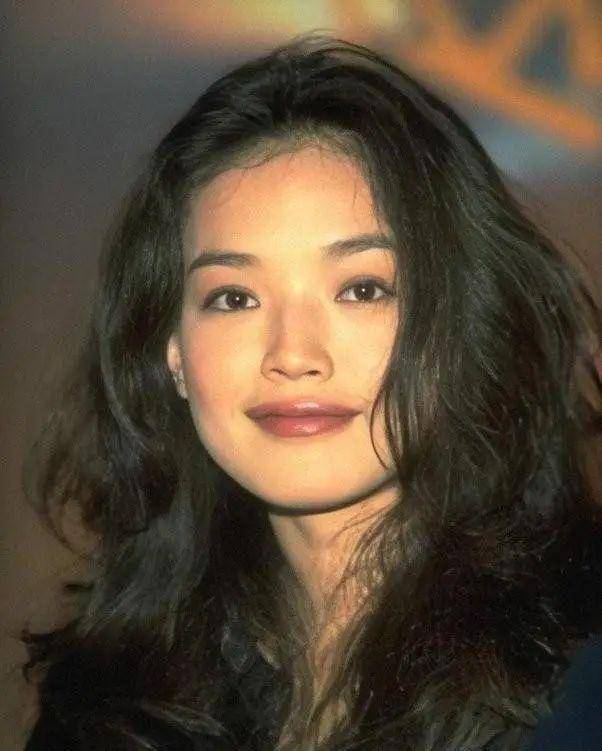 娱乐圈改名成风,不改名不成腕,名主持连姓都改自称