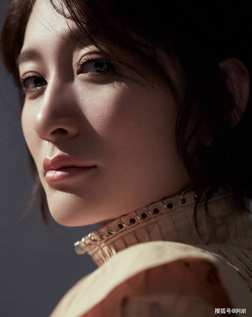 李小冉被赞人间清醒,情路坎坷的她终于翻身了?_孙东海_感情_事业