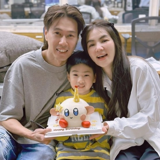 ella自爆爱裸体运动!7岁儿子不满劝说_吴尊_吴宗宪_女儿