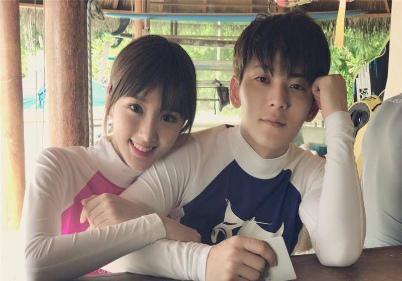 而且还向大众宣布了他与毛晓彤分手的真正原因,他称当年他与江铠同