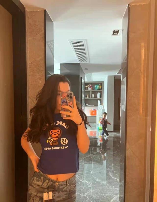 王斯然微博晒图,一家三口甜蜜日常,gai被夸有少年气_照片_柚子_生活