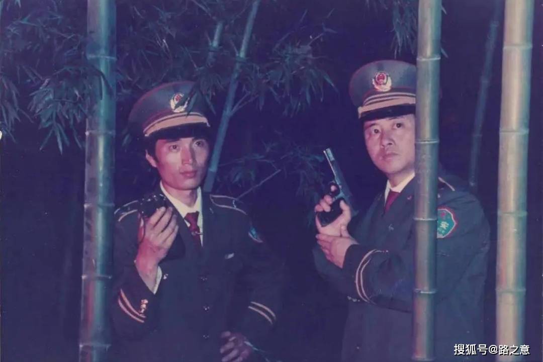 "张会计在家吗?石场子出了点工伤事故,我们一起去一趟.