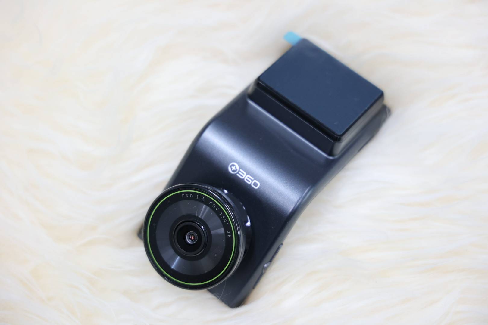 『360 g300 plus』vs『海康威视 c6 lite』,一起看看行车记录仪到底有