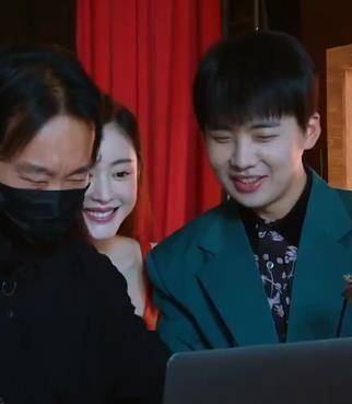 郭麒麟的反应堪称教科书,教养是装不出来的_互动_影响_事件