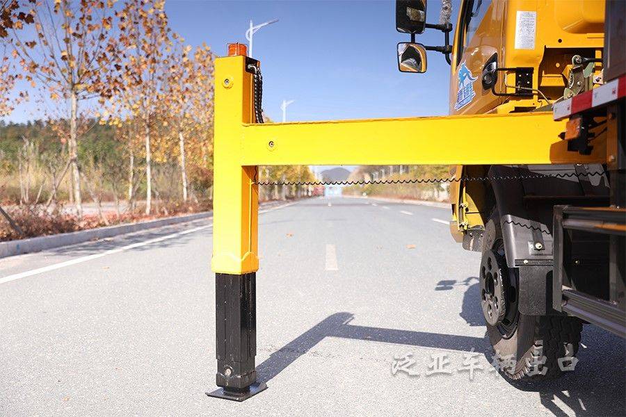 四驱22米高空作业车随车起重运输车4x2路灯维修高空作业车_搜狐汽车