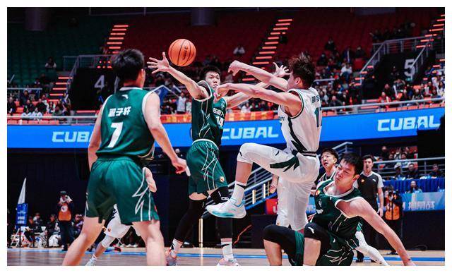 中国大学篮球的千万种可能,cubal揭幕战绽放光芒,引发热烈讨论_比赛