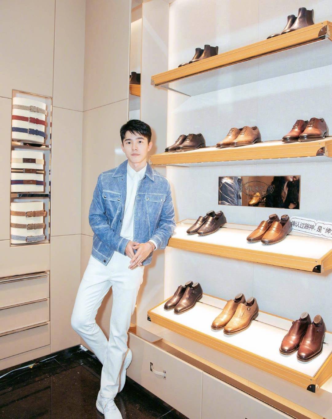 原创刘昊然时尚资源大爆发绯红妆演梨园大咖转身拿下奢侈品牌代言