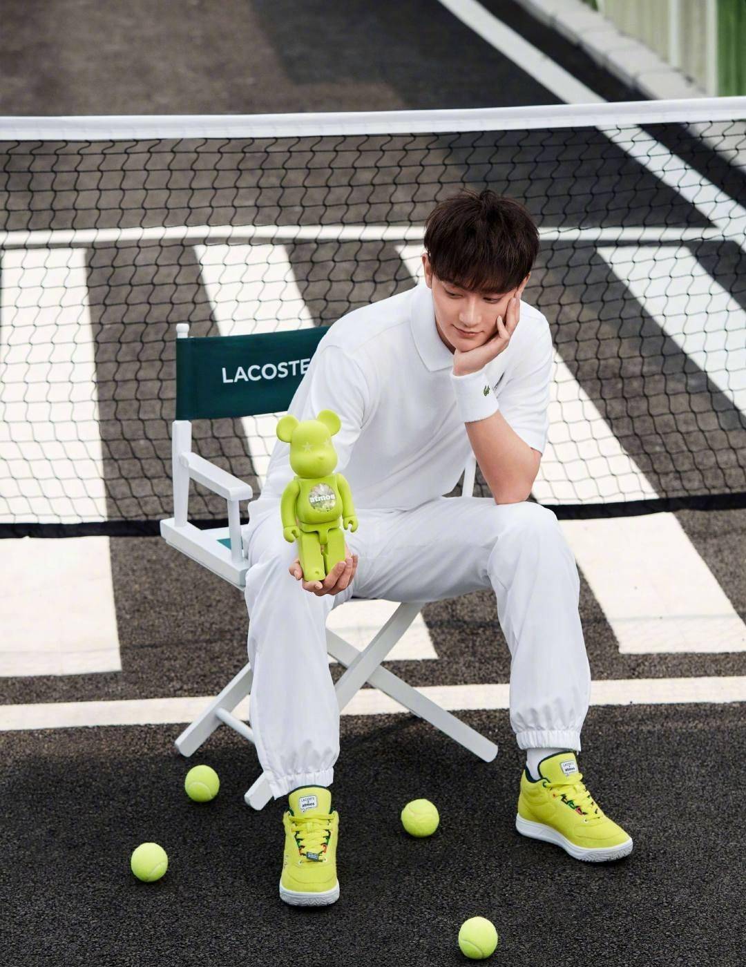 原创黄子韬深夜发文终于找到了我的初代小白宝贝网友好看