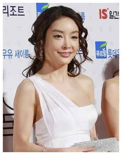 财阀_张紫妍_富商