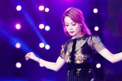 容祖儿因工作压力长胖,靠不用节食的这个方法,3个月瘦身20斤_减肥_素