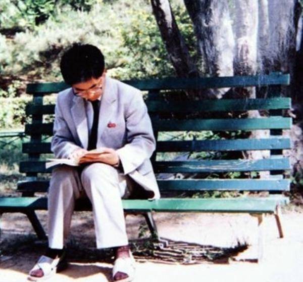 北大才子王青松,携妻隐居深山27年,富豪同学与其相见后当场痛哭_孩子