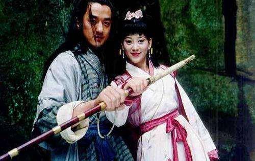 令狐冲功力大增的原因,除了风清扬的教导,还有岳灵珊的大功劳_和林