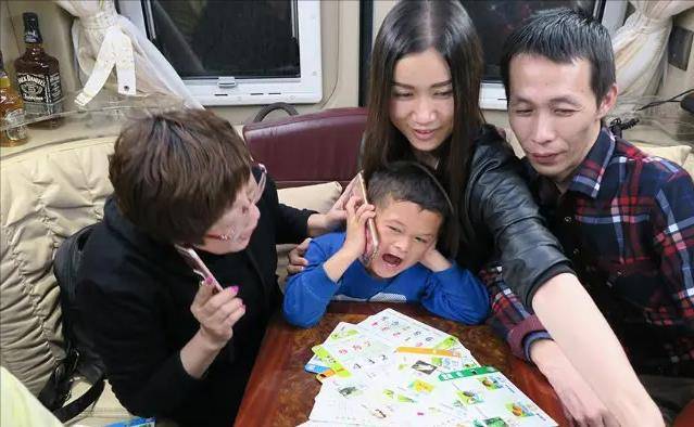 长相_一家人_父亲