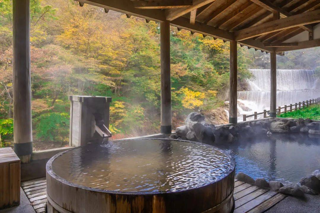 不容错过的日本温泉之旅!感受冬日里独特的风物诗