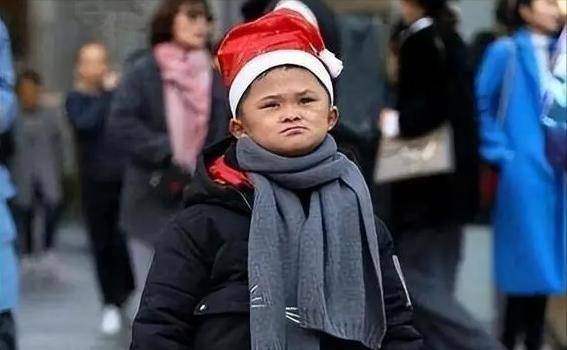 7年前,那个酷似"马云"的江西7岁男孩范小勤,现在过得怎么样?