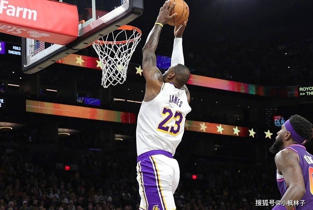 詹姆斯:史上最年轻"每万分先生"的传奇之路_篮球界_球员_荣誉