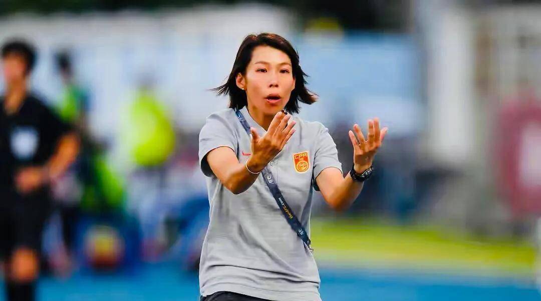 女足选帅在即,贾秀全现身,畅谈不要某个球星,王霜太独了!