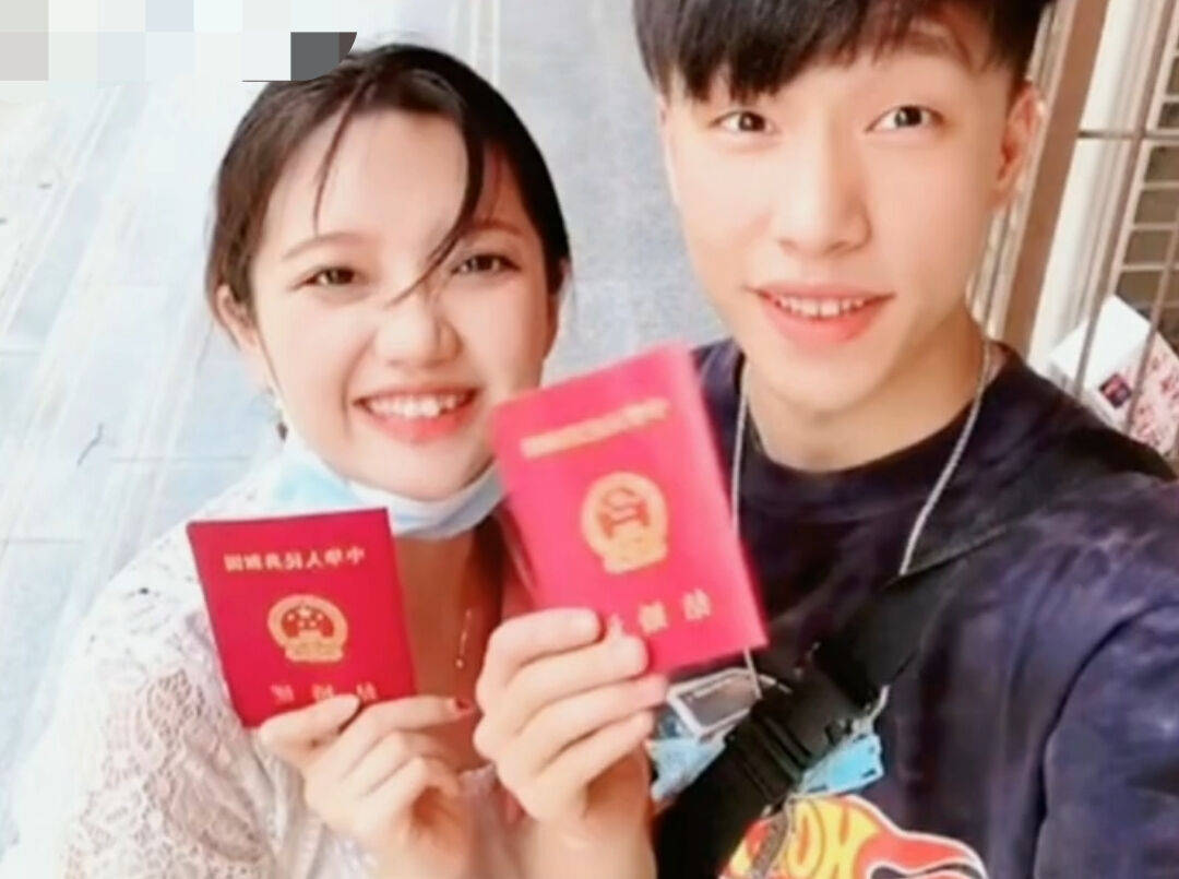 冰柠檬的扮演者张兆艺在2021年宣布了结婚的消息,之后,她也经常通过