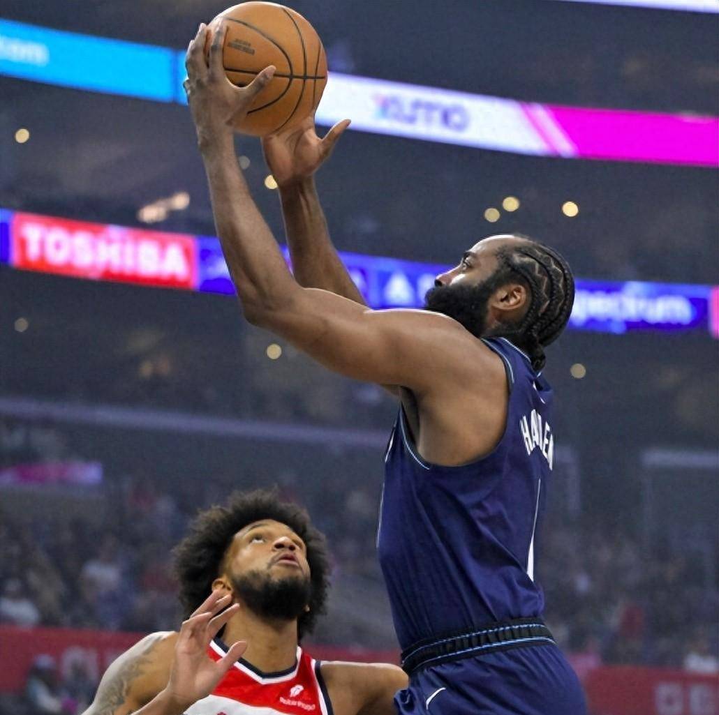 原创单节21分哈登288梦想重回巅峰快船终结2连败威少左手骨折退役