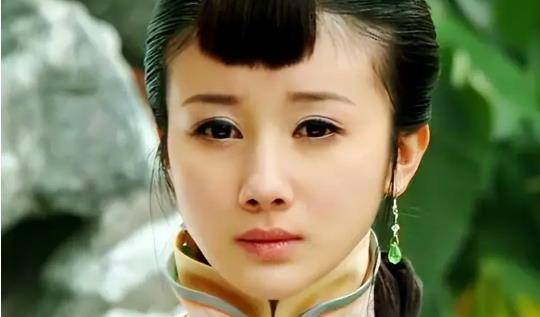 她曾红极一时,在片场演戏莫名被打,三个男人打完后她选择……_孙菲菲