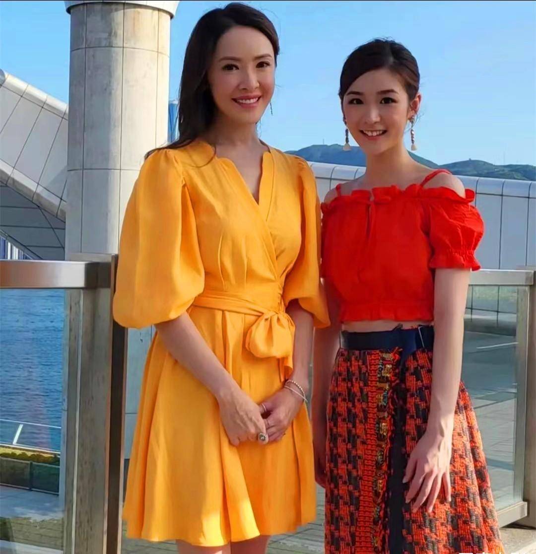 李绮红晒近照,自然衰老好真实,这些港姐,变化大到都认不出来了_向海岚