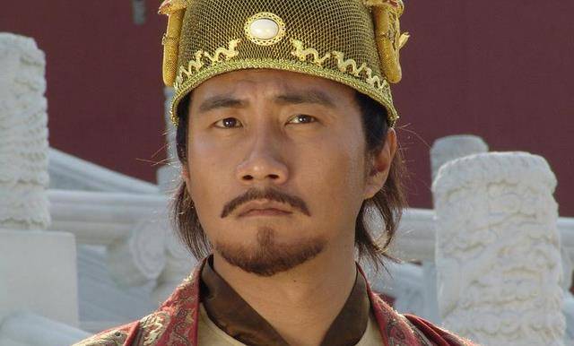 大到国家存亡,小到人丁兴衰,我都可以测,敢问官爷想测什么?