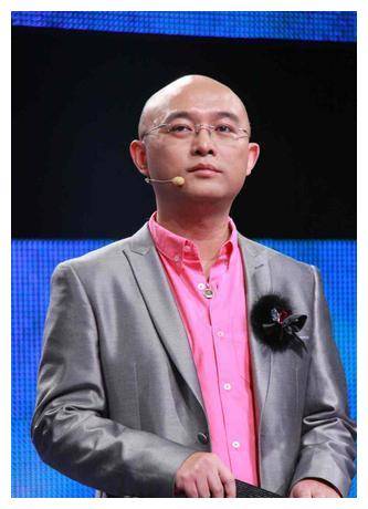 主持人孟非成功转型,探索新大道,精彩再现!_江苏_卫视_成为了