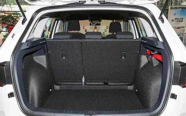 动力强,空间大的省油王suv,性价比超高的合资车,实拍大众途岳_搜狐