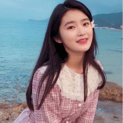 林青霞女儿终于长大,颜值如同母亲复制,网友:不枉费等这么多年_柴蔚