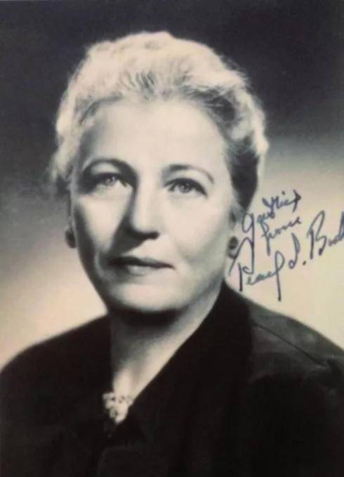 赛珍珠获得诺贝尔文学奖时,正是1938年.