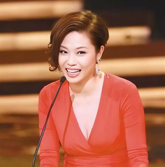 "商界女强人:陈妙瑛的豪门之路与自我成就"_蔡志明_人际关系_陈耀兴