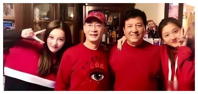 六小龄童34岁女儿至今不嫁,惹人遐想,豪门长寿极品等你解锁!