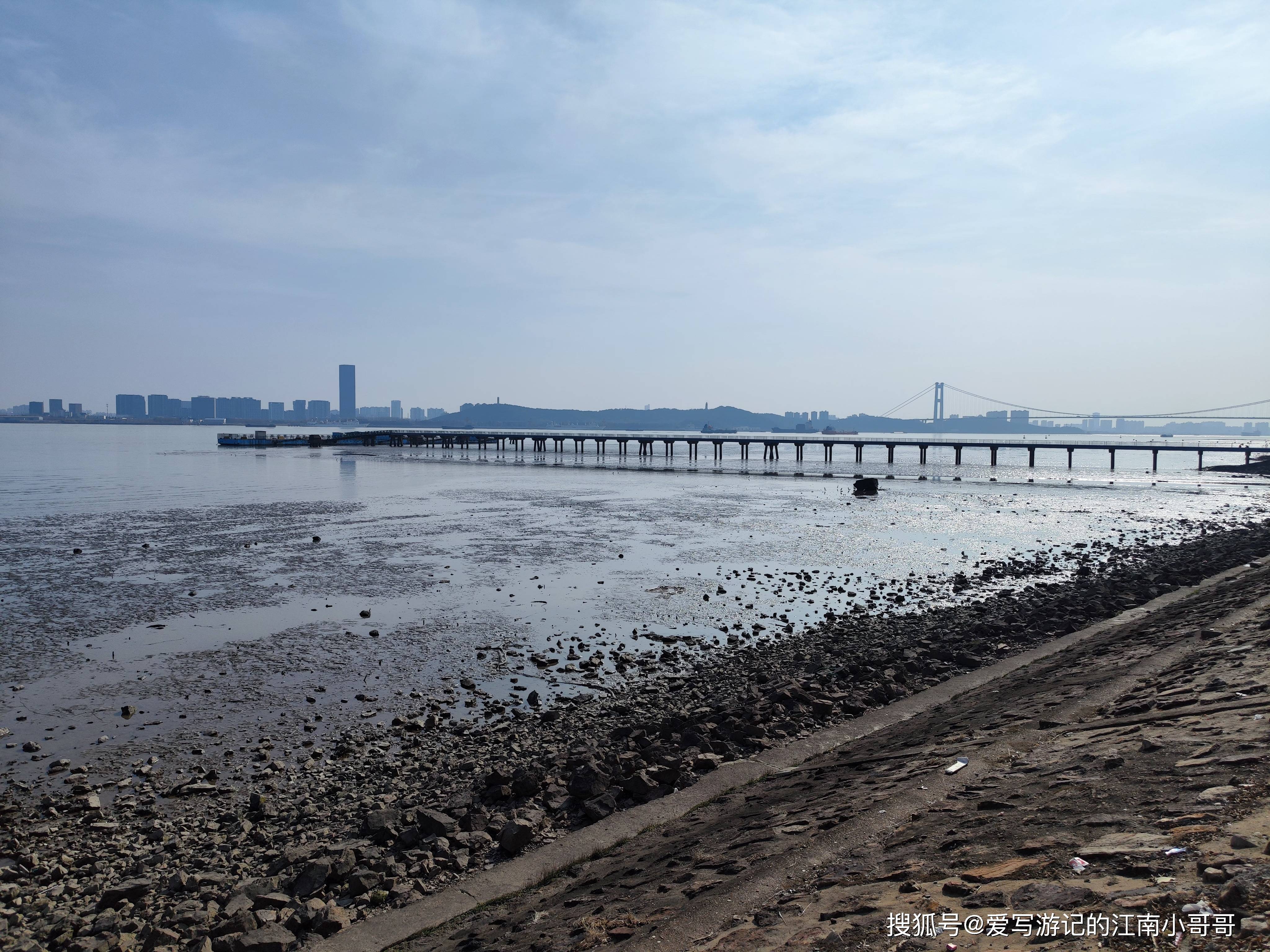 67在靖江东线第一帆纪念公园里,见证了炮火纷飞,见证了军民团结