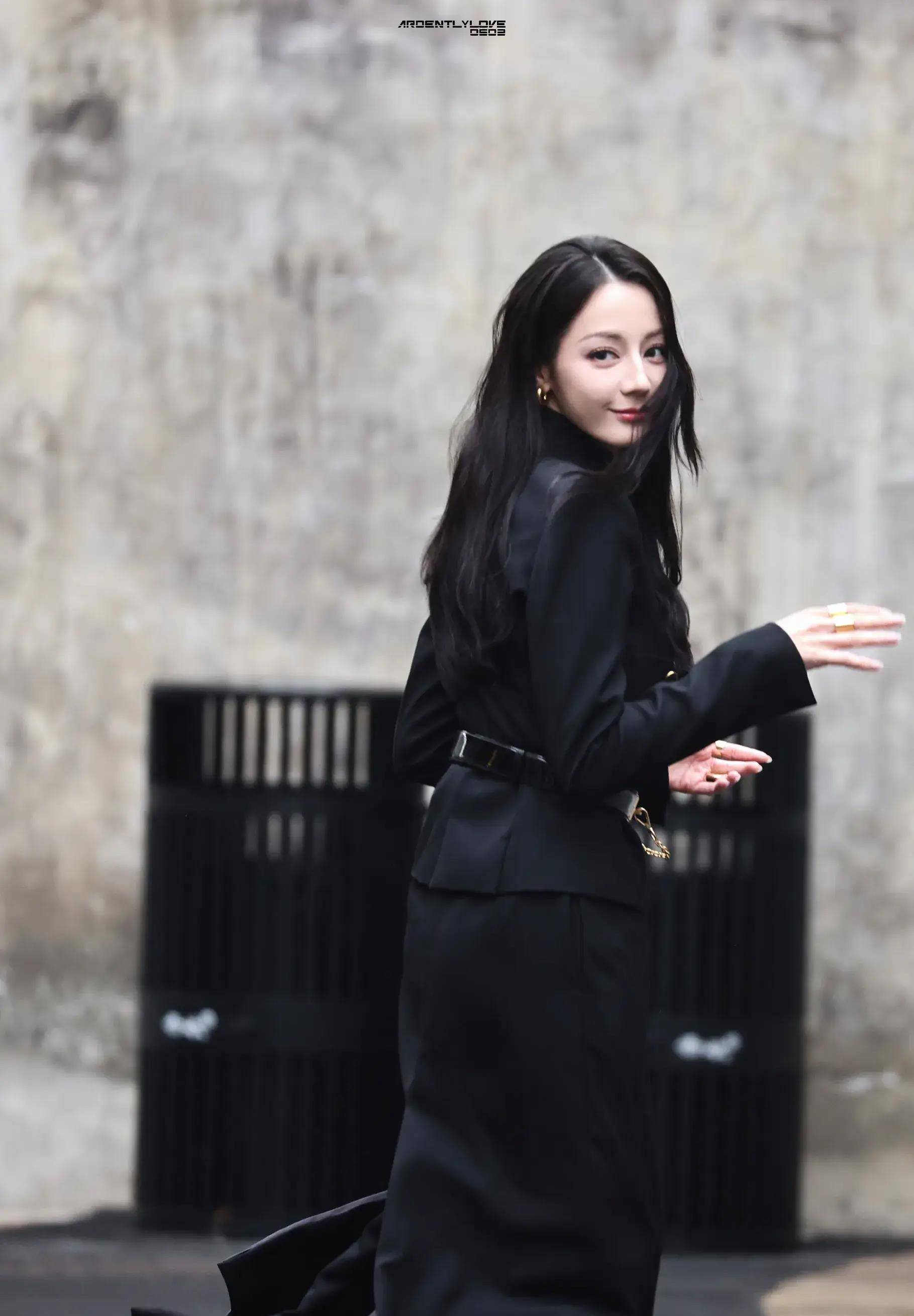 网友评内娱4位女顶流,杨幂,杨紫,迪丽热巴,赵丽颖,谁最火?