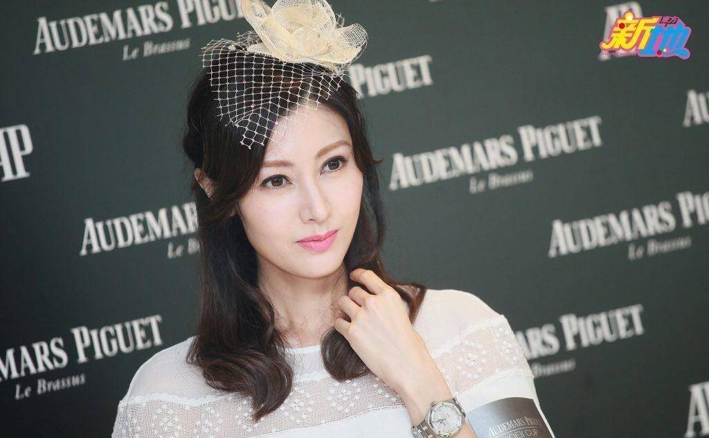 李嘉欣绯闻则贵,黎明曾做李嘉欣裙下之臣,引得众多富豪疯狂追求