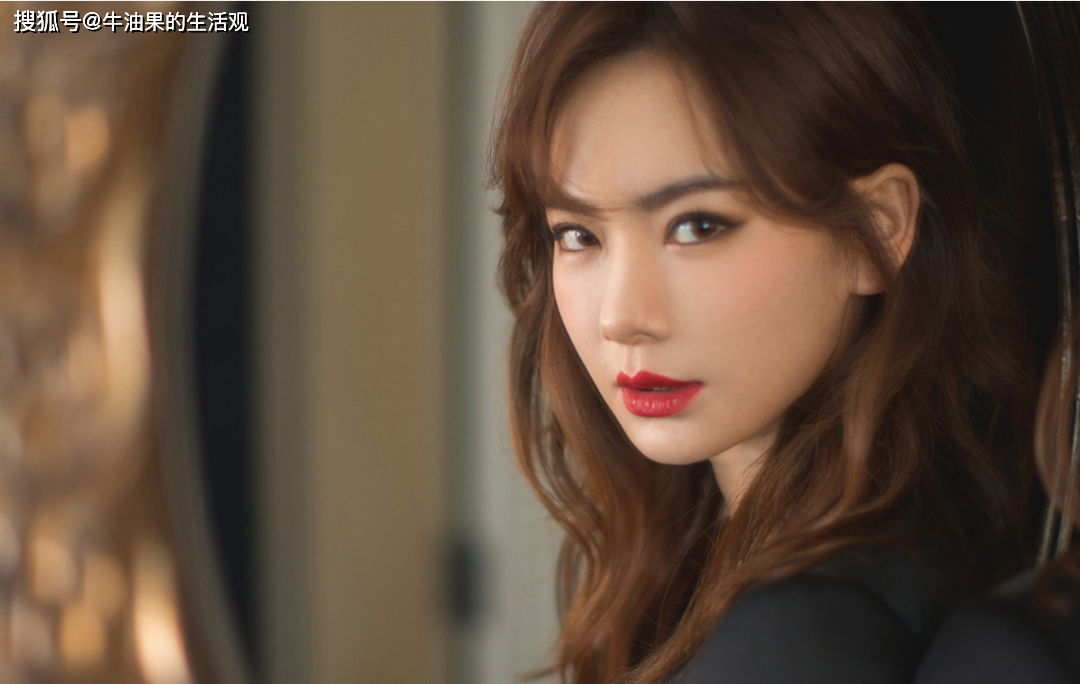 戚薇何洁机场照生图曝光浪姐5未播先火完整名单引热议