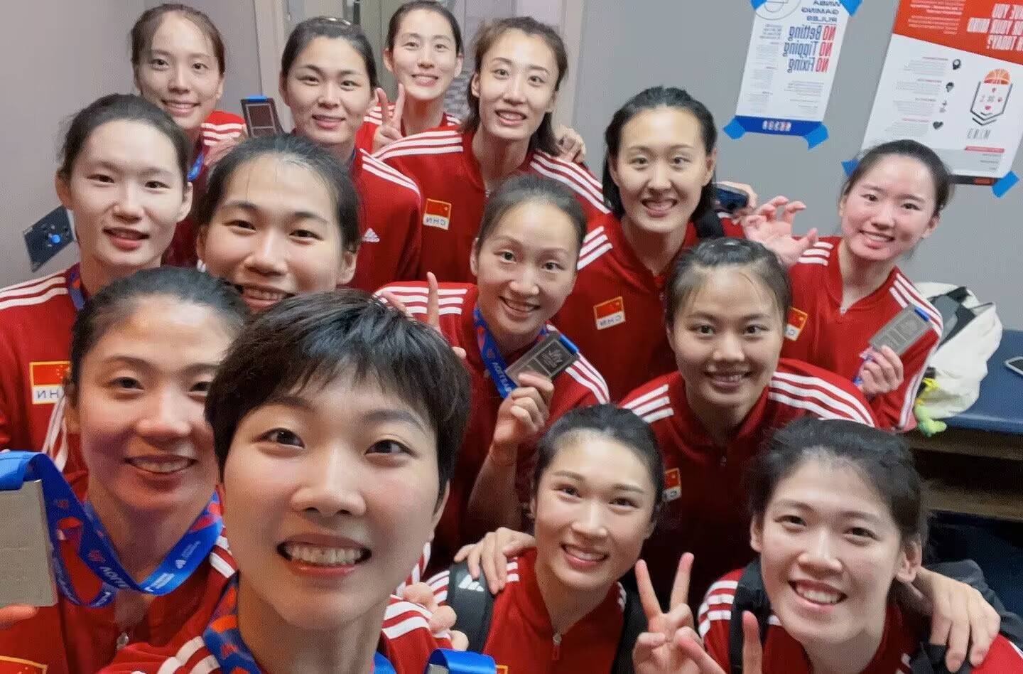 原创中国女排最新赛程公布张常宁搭档李盈莹冲击冠军蔡斌信心十足